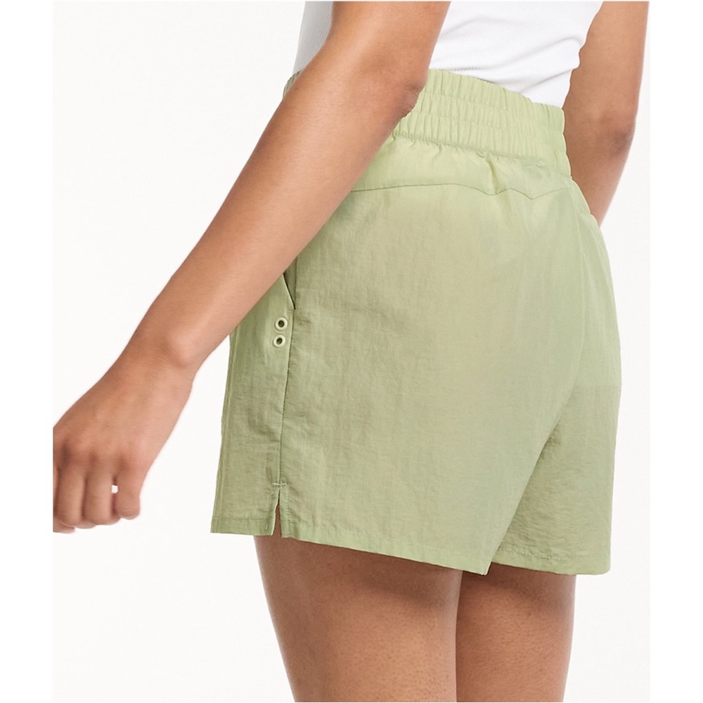 NWT FLX Buckle-Front Twill Woven Active Shorts High Rise Relaxed Green XS, M, XL - Picture 4 of 5